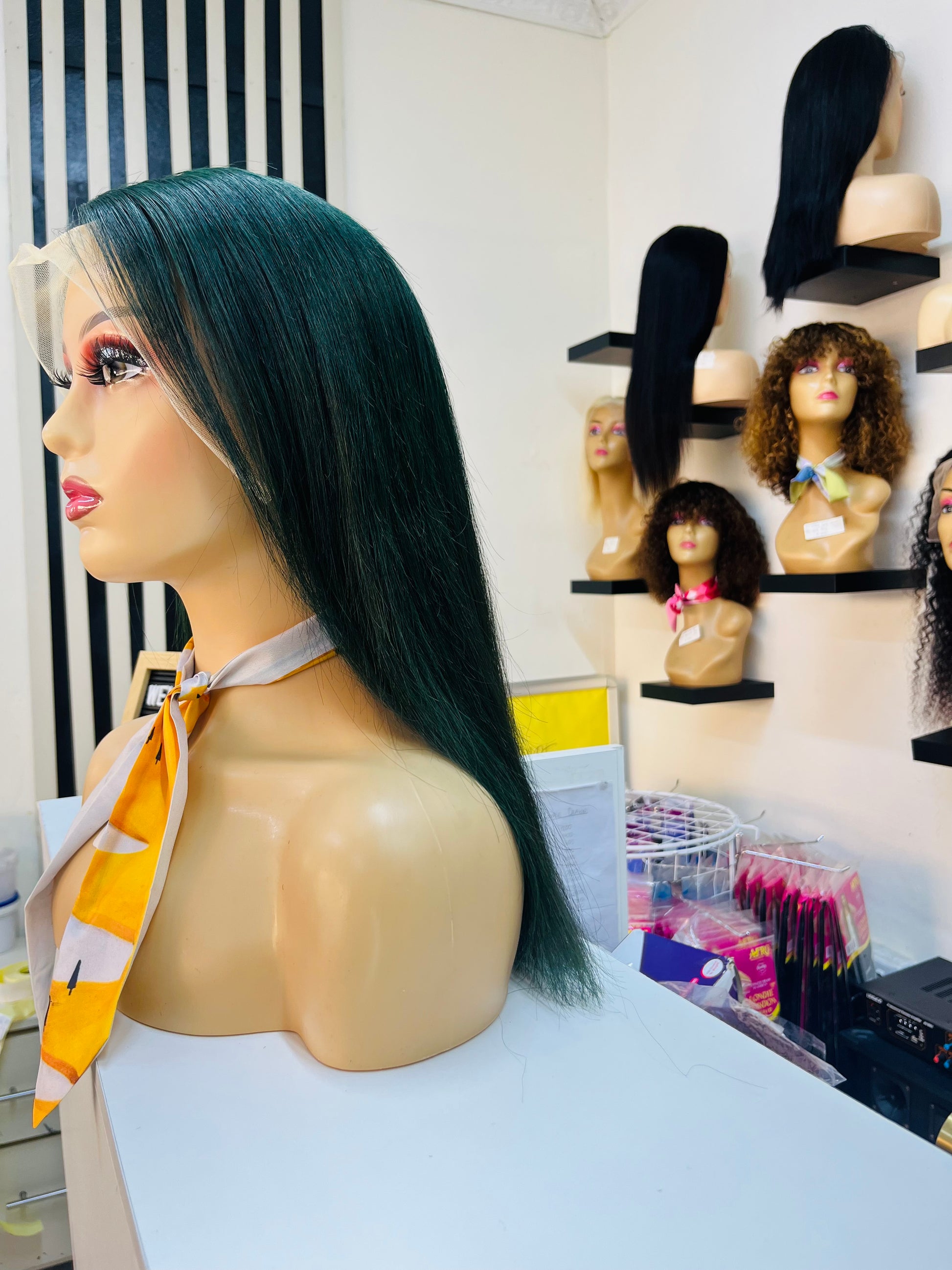 16” Green Brazilian Wig