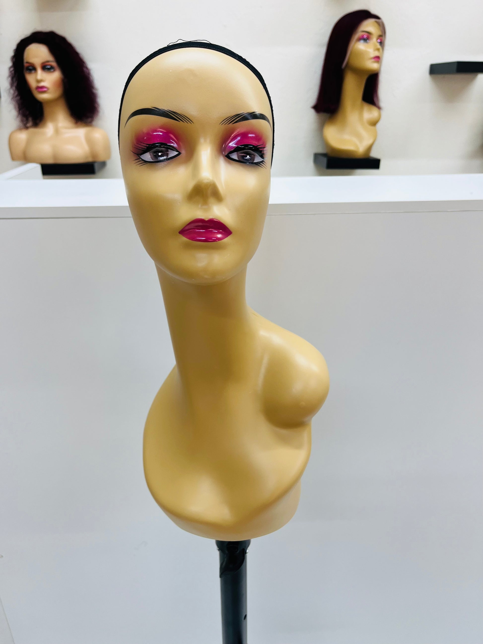 Long Neck Wig Mannequin