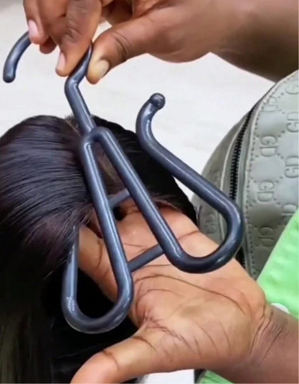 Wig Hanger